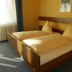 Landgasthof Schutzen 2* Tengen