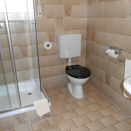 Szálloda Landgasthof Schutzen