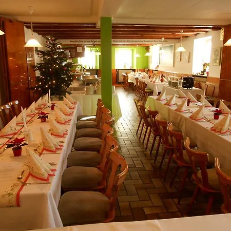 Szálloda Landgasthof Schutzen