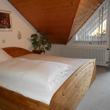 Landgasthof Schutzen Szálloda