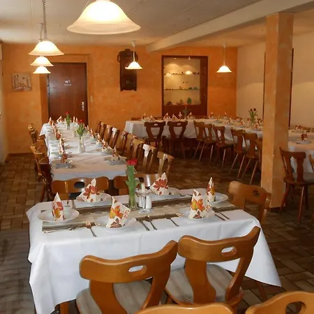 Landgasthof Schutzen Szálloda 2*